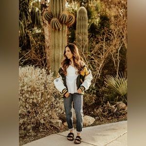 Meet your Posher, Leah